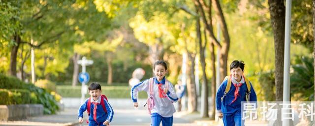 小学生该怎样保护环境(小学生怎么保护环境?)